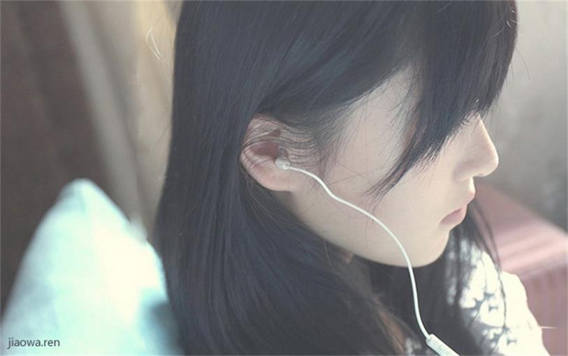 耳机戴1小时细菌繁殖5倍？揭开耳机细菌说真相！